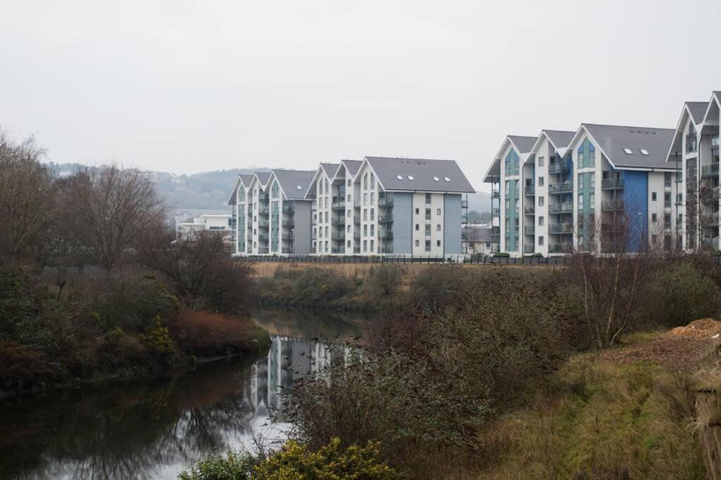 Parking, Balcony, Fully Equipped Kitchen Apartamento Swansea Exterior foto