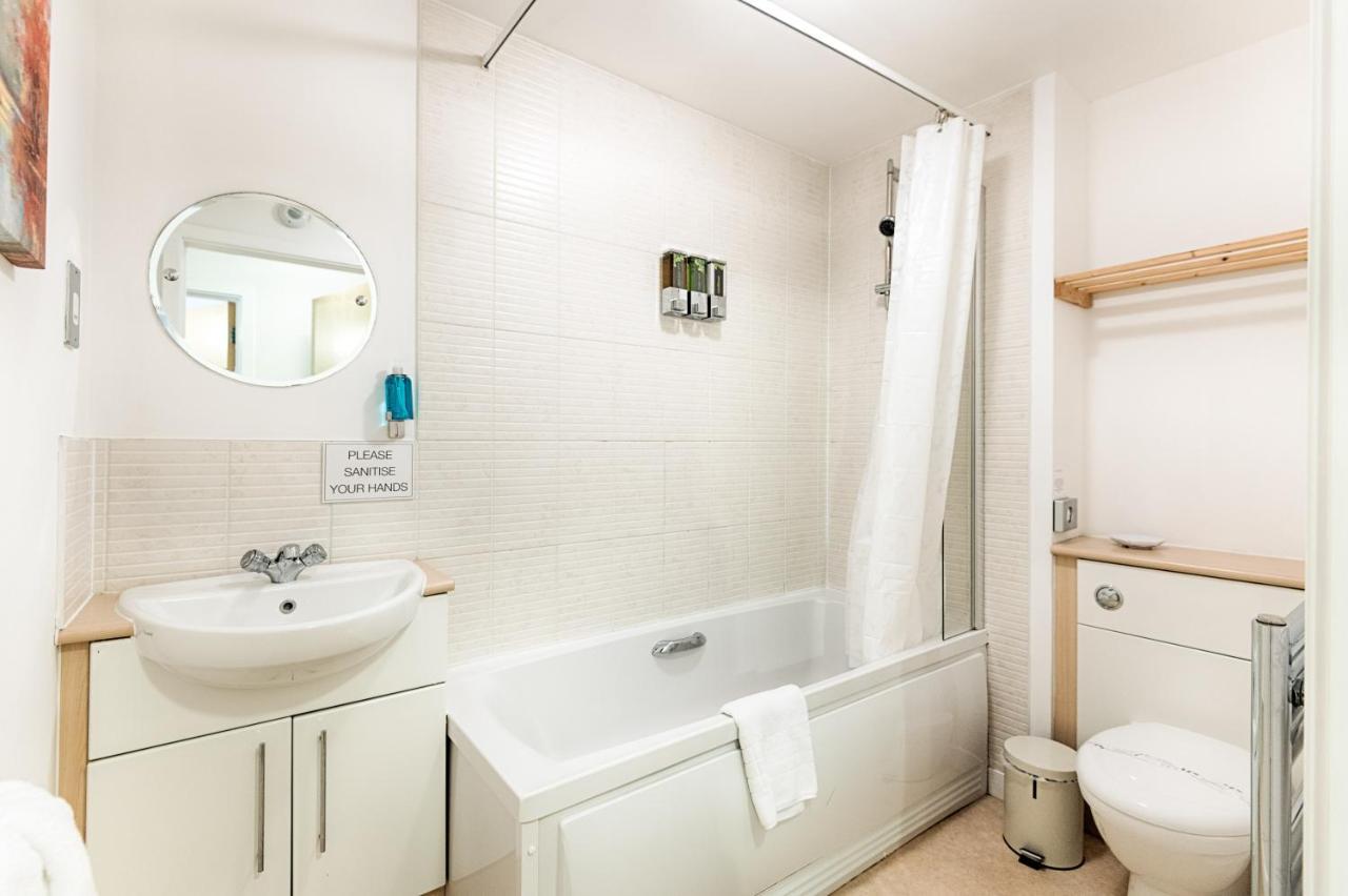 Parking, Balcony, Fully Equipped Kitchen Apartamento Swansea Exterior foto