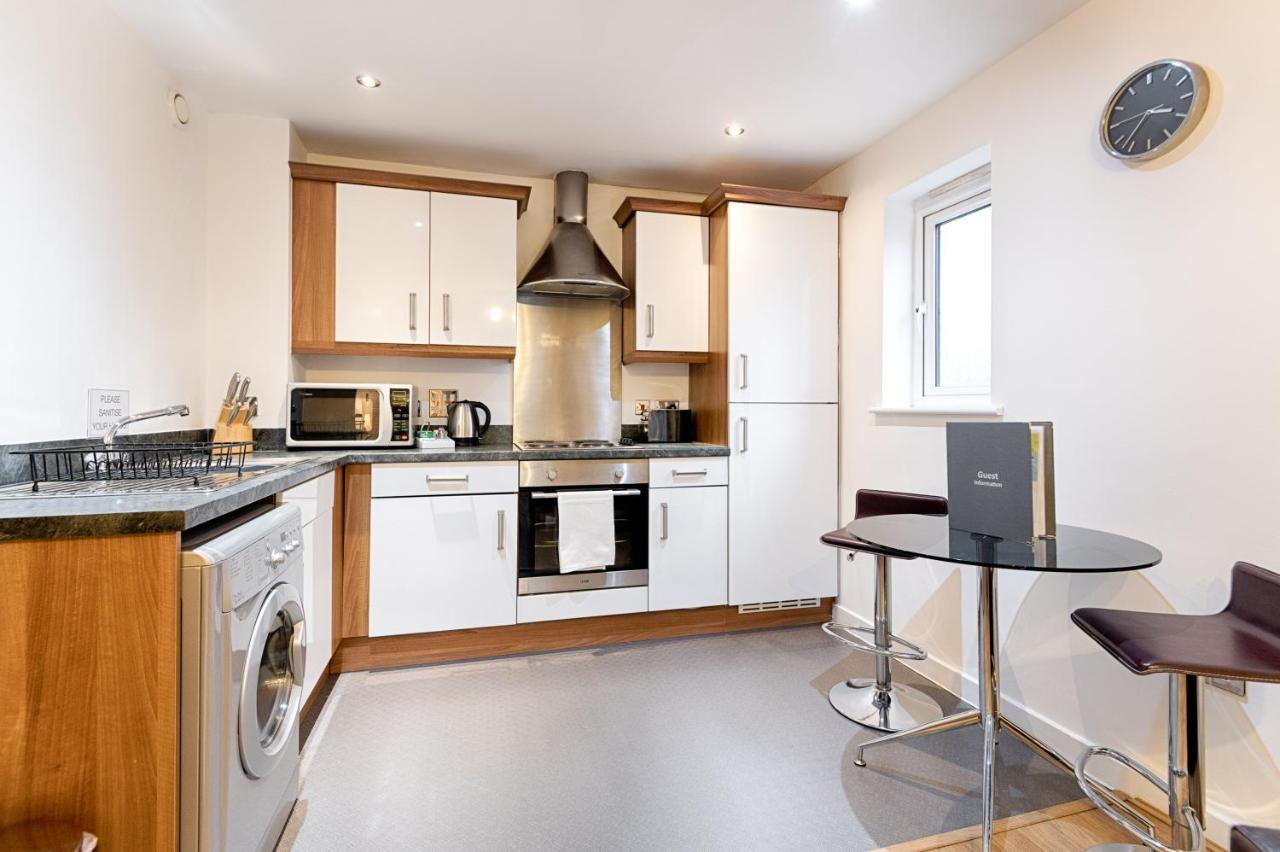 Parking, Balcony, Fully Equipped Kitchen Apartamento Swansea Exterior foto